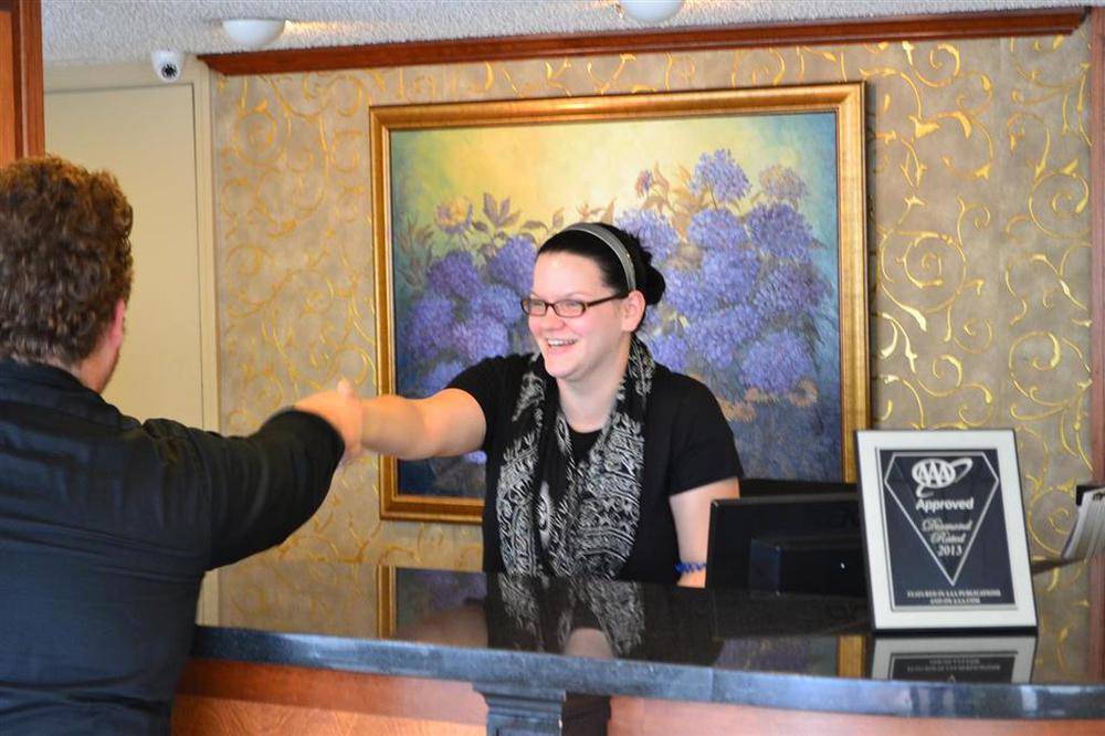 Jameson Inn & Suites โบว์ลิงกรีน ภายใน รูปภาพ