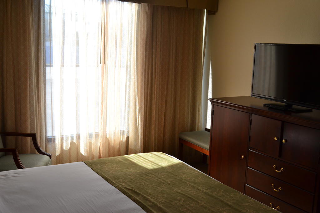 Jameson Inn & Suites โบว์ลิงกรีน ภายนอก รูปภาพ