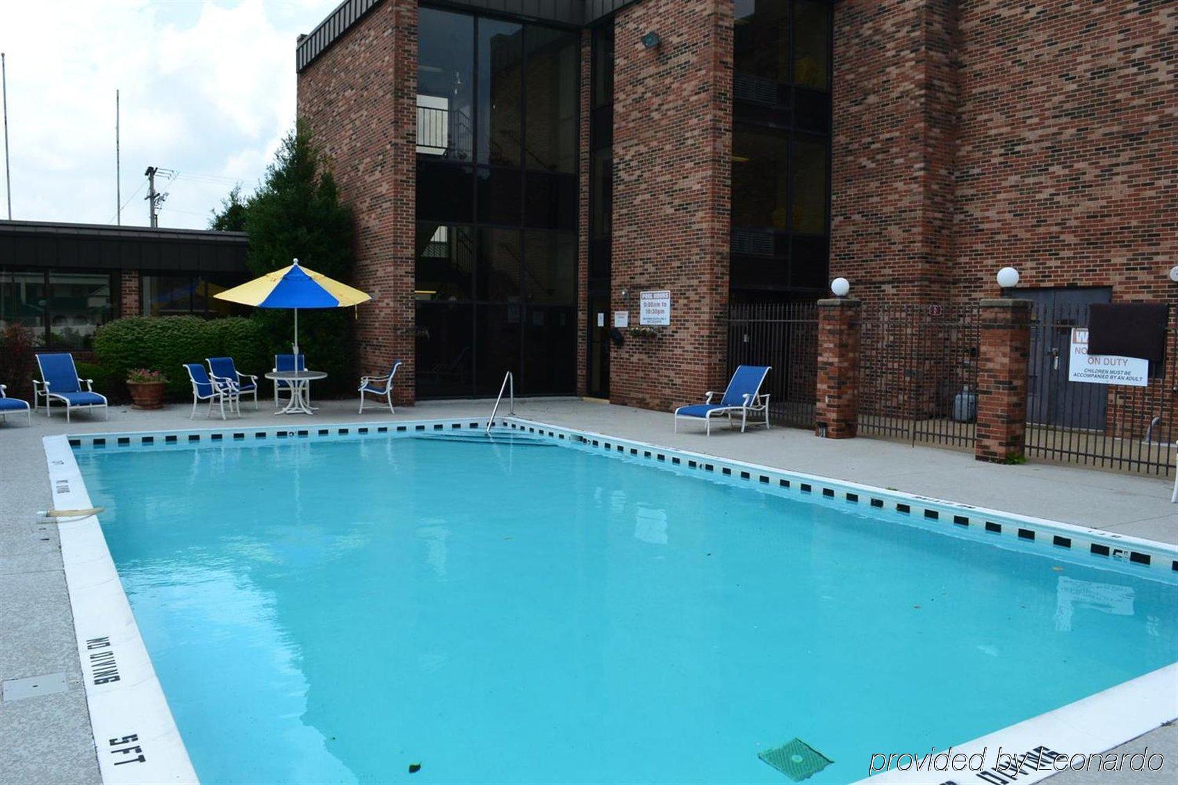 Jameson Inn & Suites โบว์ลิงกรีน ภายนอก รูปภาพ