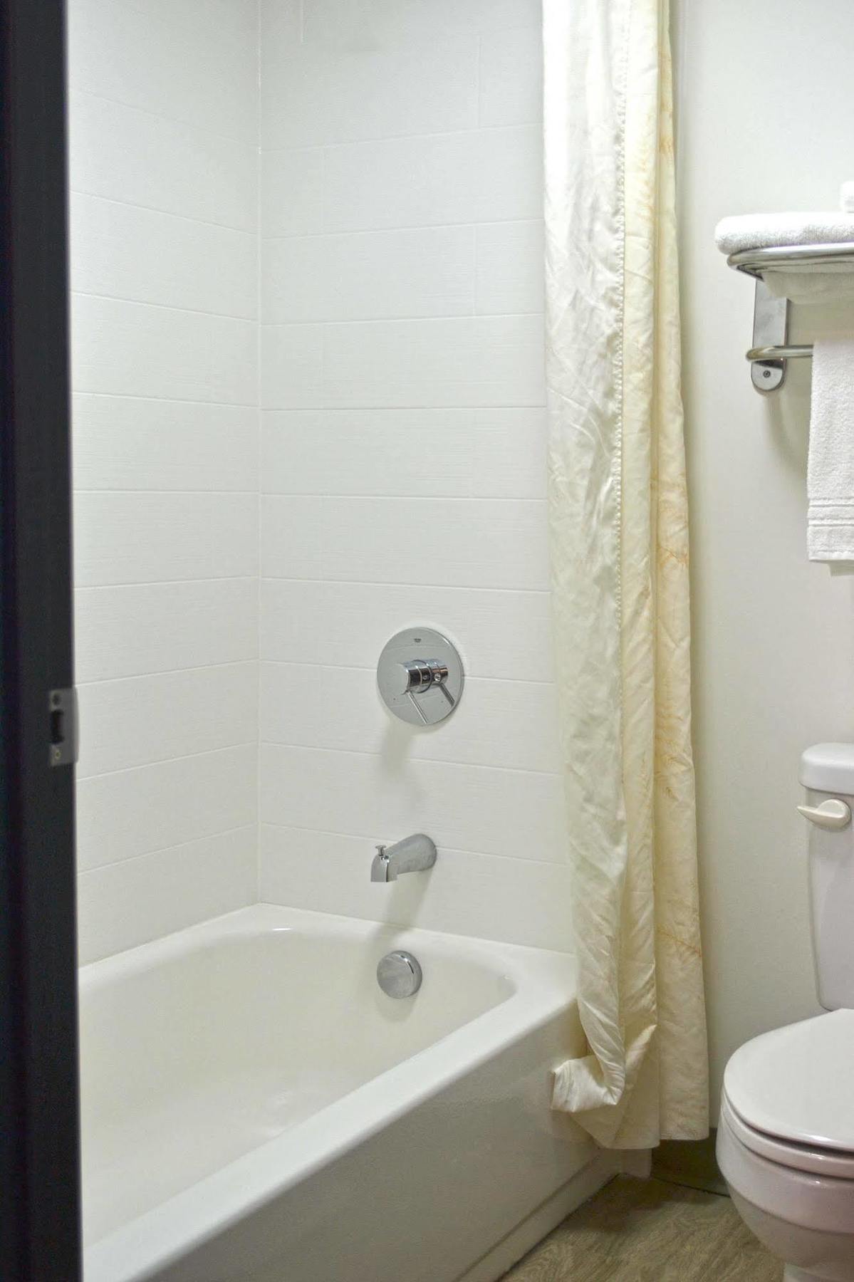Jameson Inn & Suites โบว์ลิงกรีน ภายนอก รูปภาพ