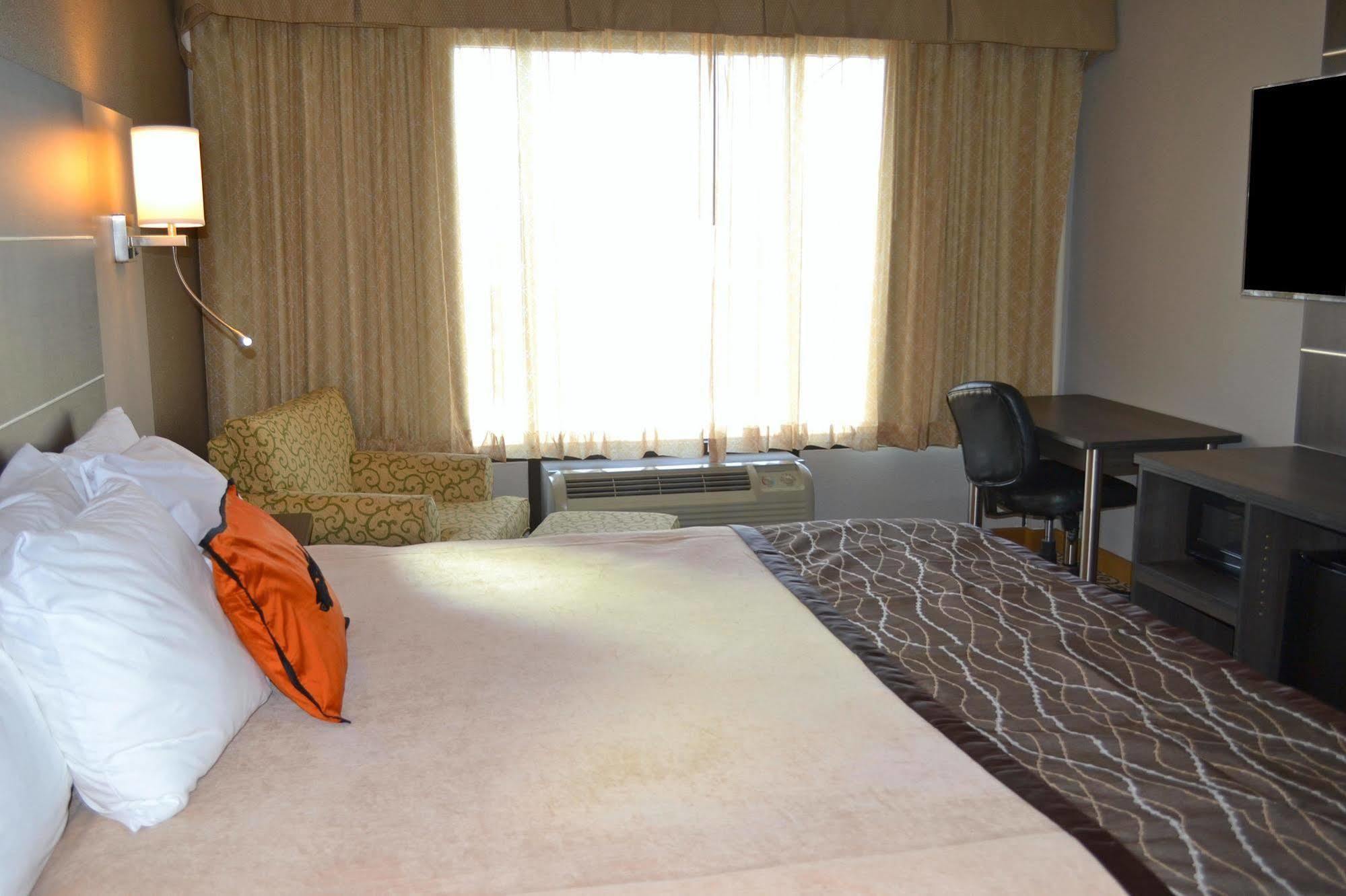 Jameson Inn & Suites โบว์ลิงกรีน ภายนอก รูปภาพ