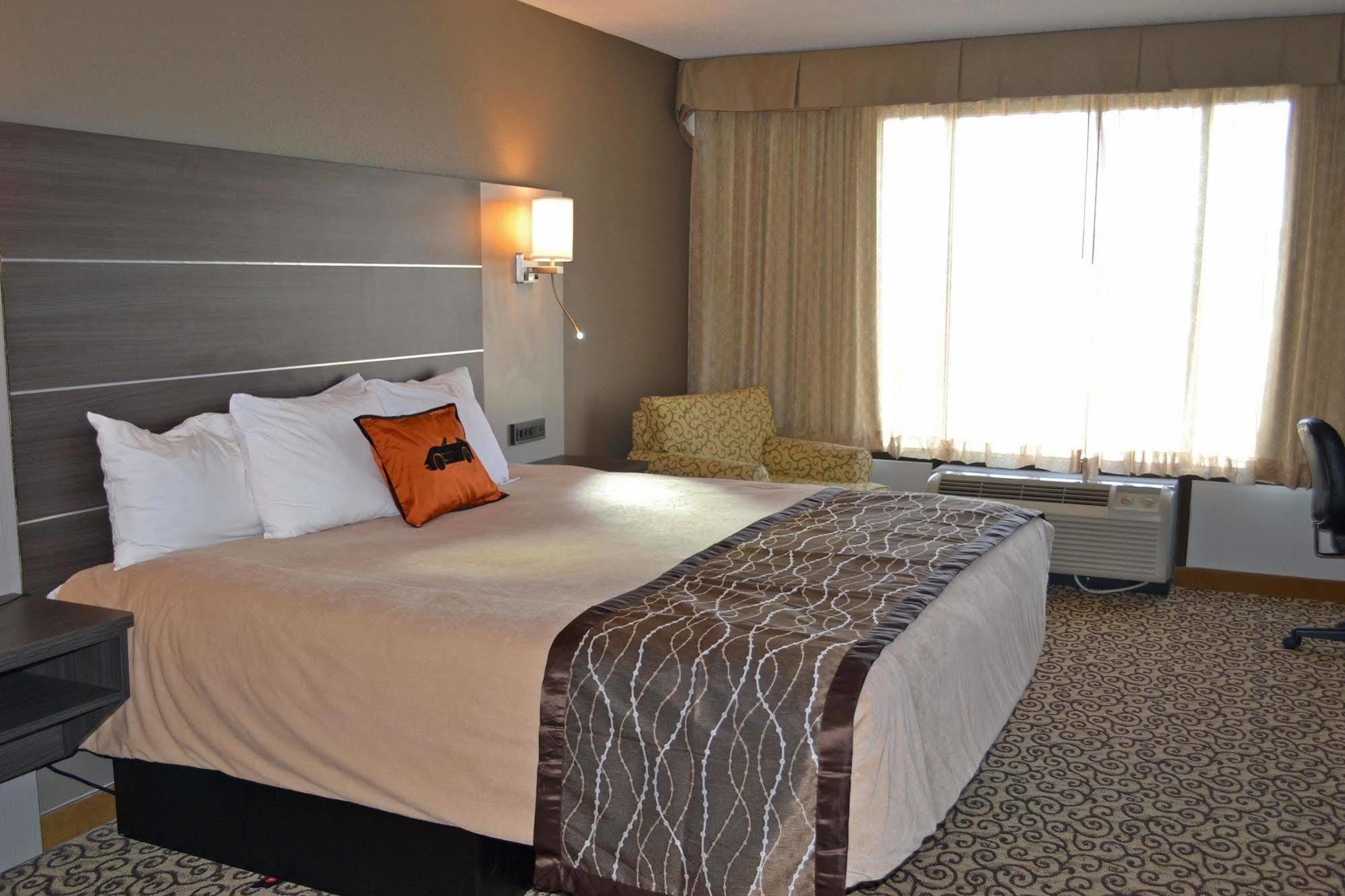 Jameson Inn & Suites โบว์ลิงกรีน ภายนอก รูปภาพ