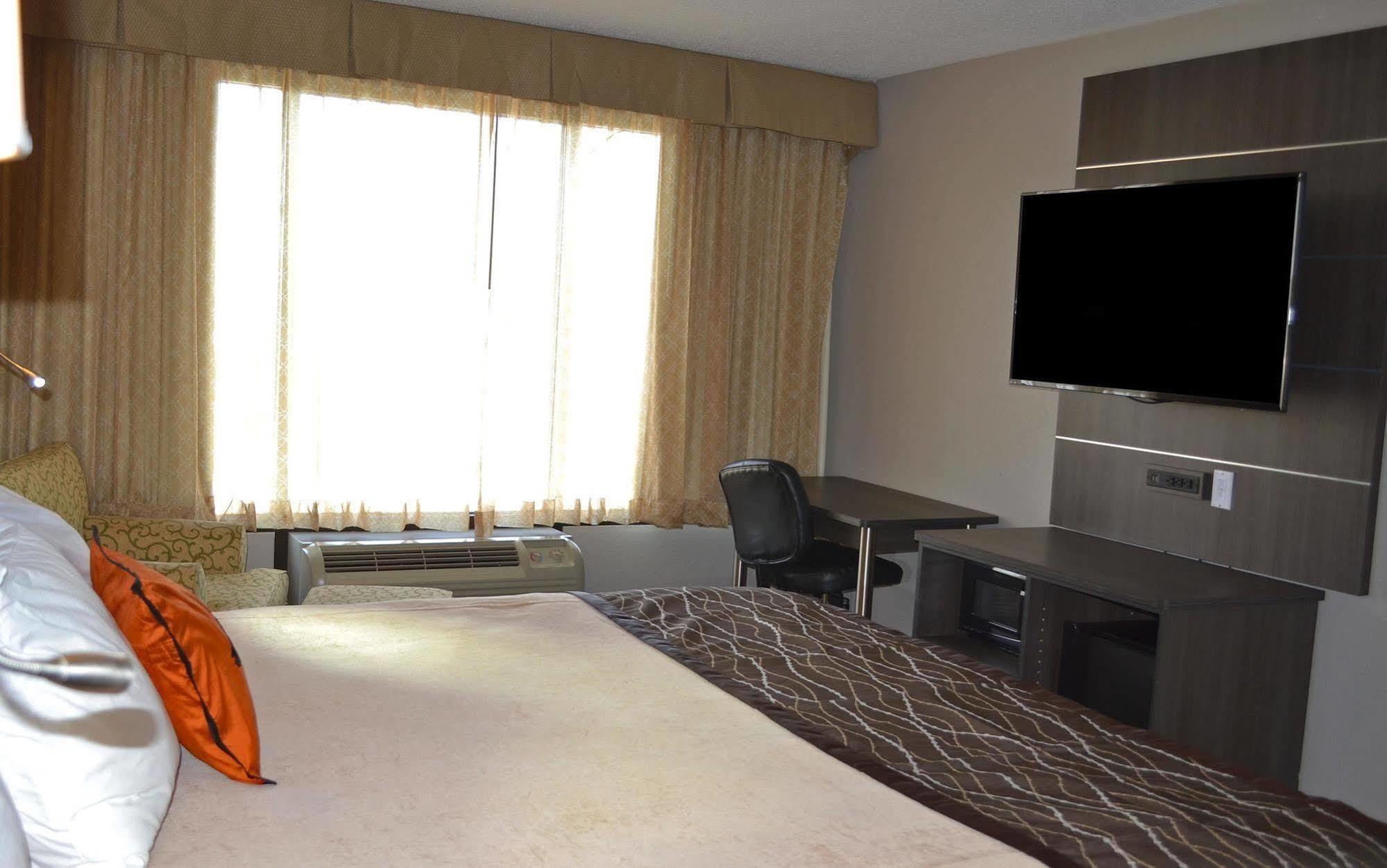 Jameson Inn & Suites โบว์ลิงกรีน ภายนอก รูปภาพ